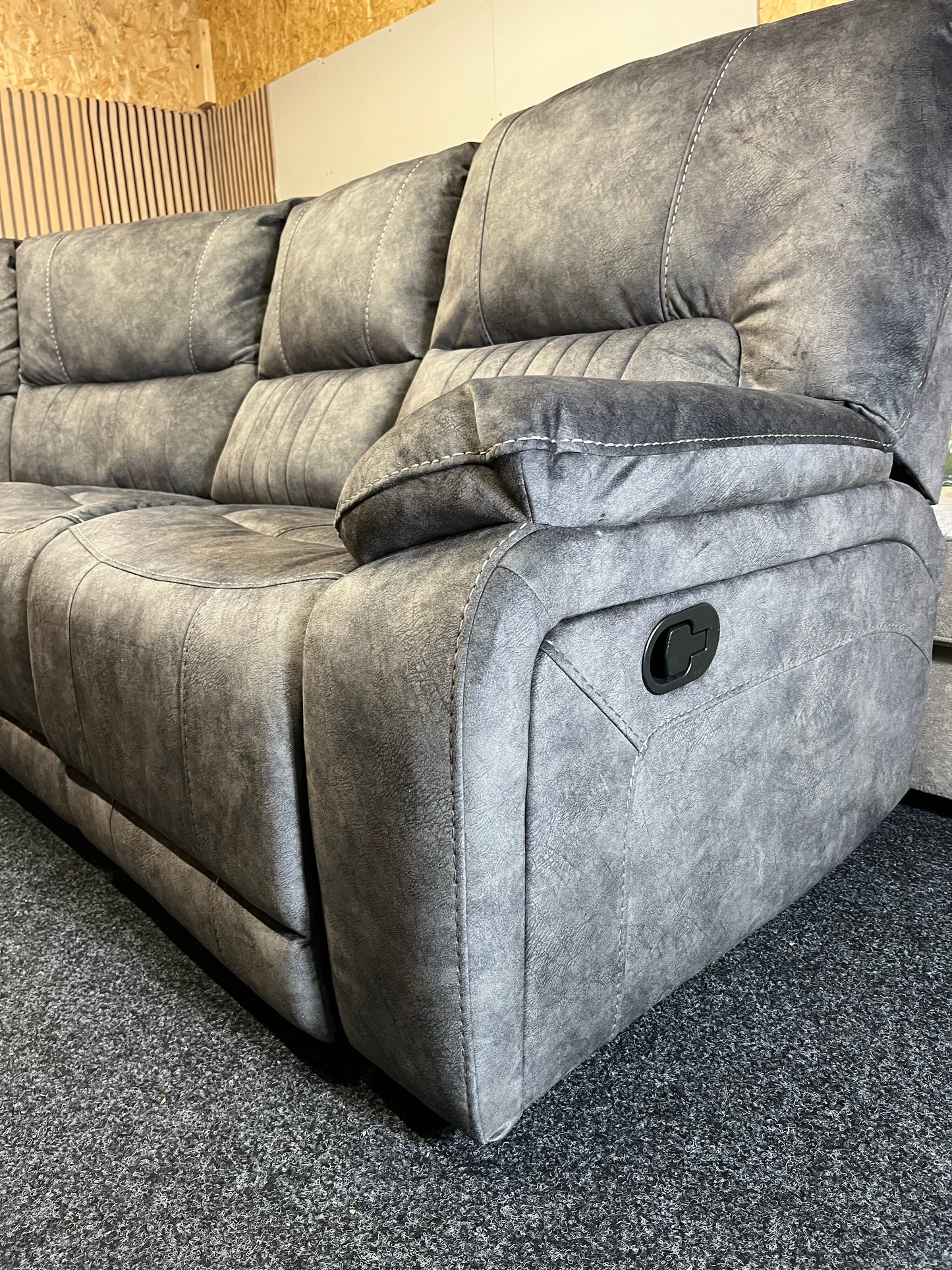 “Sorrento”Manual recliner